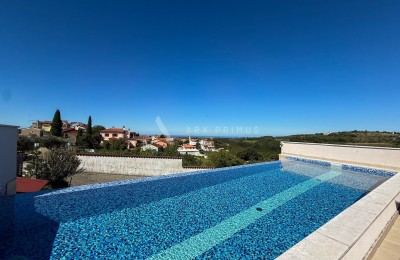 Villa unica con splendida vista sul mare, Momiano