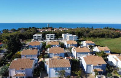 Dvojna kuća u Bašaniji – 350 m od mora