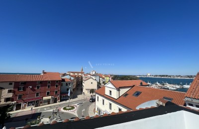 A unique apartment in the center of Umag with a sea view