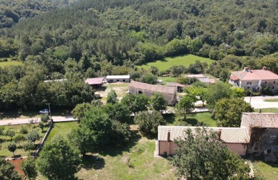 Istrian stone house in a quiet location, Dubci