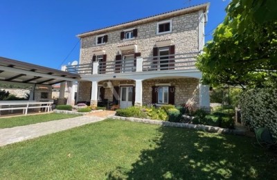 Villa in pietra vicino al mare, Umago